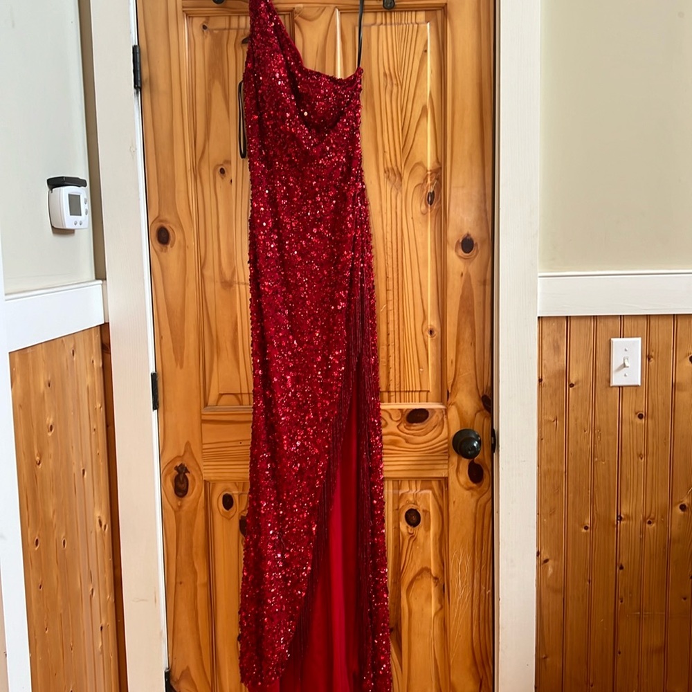 Sherri Hill size 8 RED!!